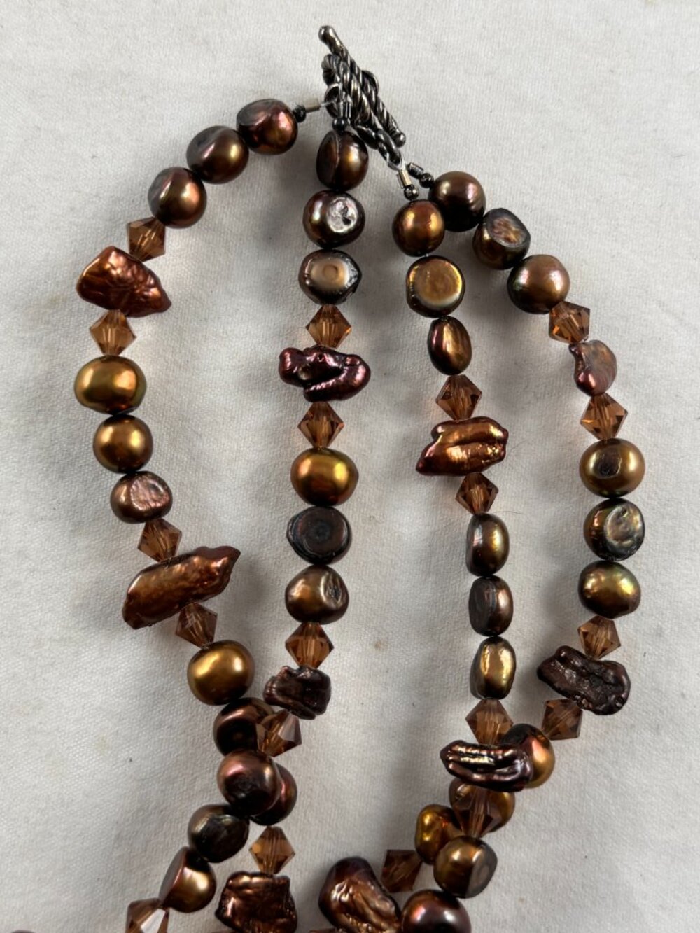 Necklace with double strand chocolate colored freshwater pearls - Picture 4 of 7